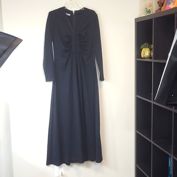 Vtg 70s-80s MISS-TIQUE Black V-neck Long Sleeve Witchycore Adam's Family Maxi - Picture 5 of 13